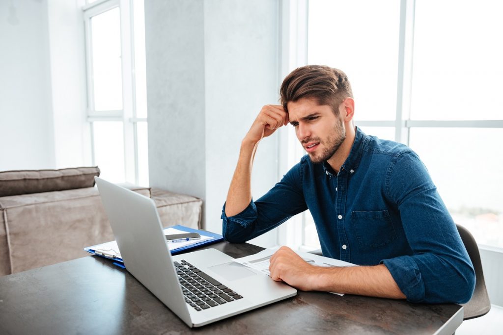 Confused 2 Confused Man Laptop